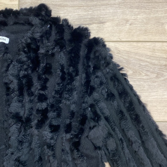Heartloom Black Faux Fur Cardigan - Picture 4 of 13